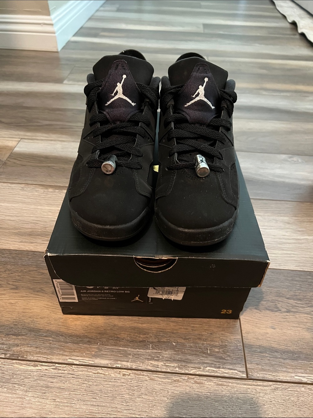 Air Jordan 6 retro low bg.Black and White Low-Top Sneaker